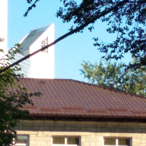 În conformitate cu bugetul alocat pentru anul 2022 de către CMC, s-au finisat lucrările de reparație capitală a acoperișului Grădiniței nr.60 din sectorul Centru
